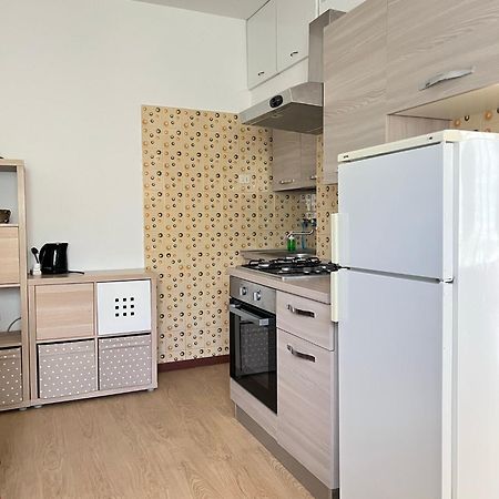 Lanzo D'Intelvi “La Marinella” Apartment Luaran gambar