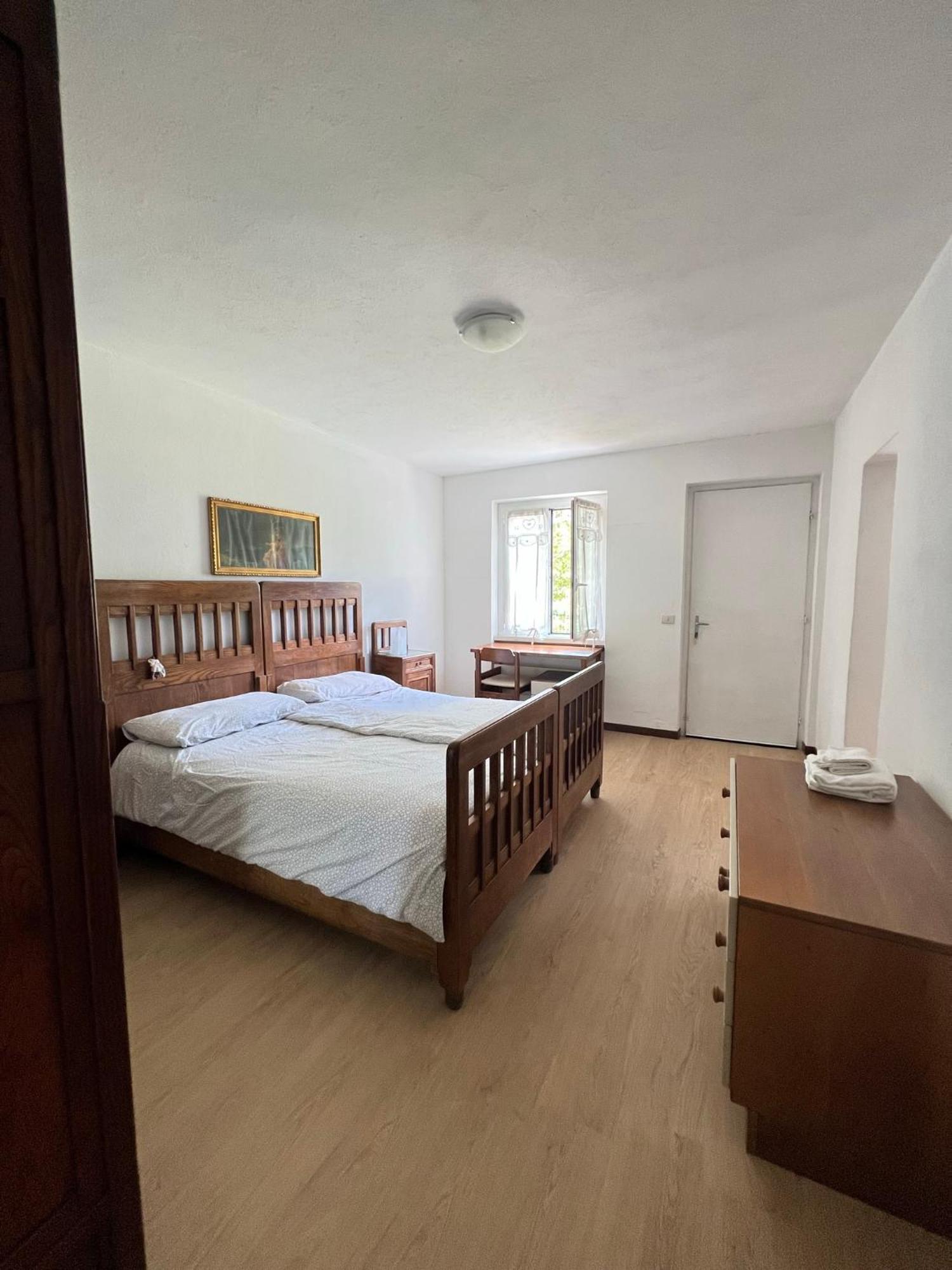 Lanzo D'Intelvi “La Marinella” Apartment Luaran gambar