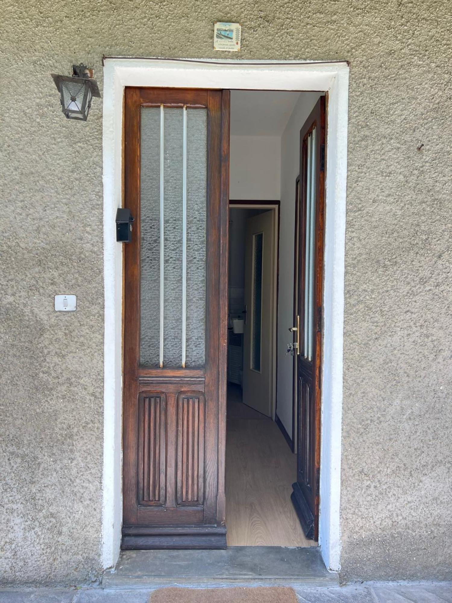 Lanzo D'Intelvi “La Marinella” Apartment Luaran gambar